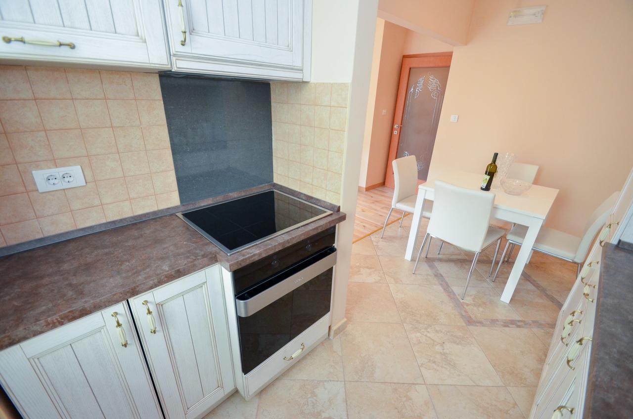Central Apartment Kotor Exterior photo