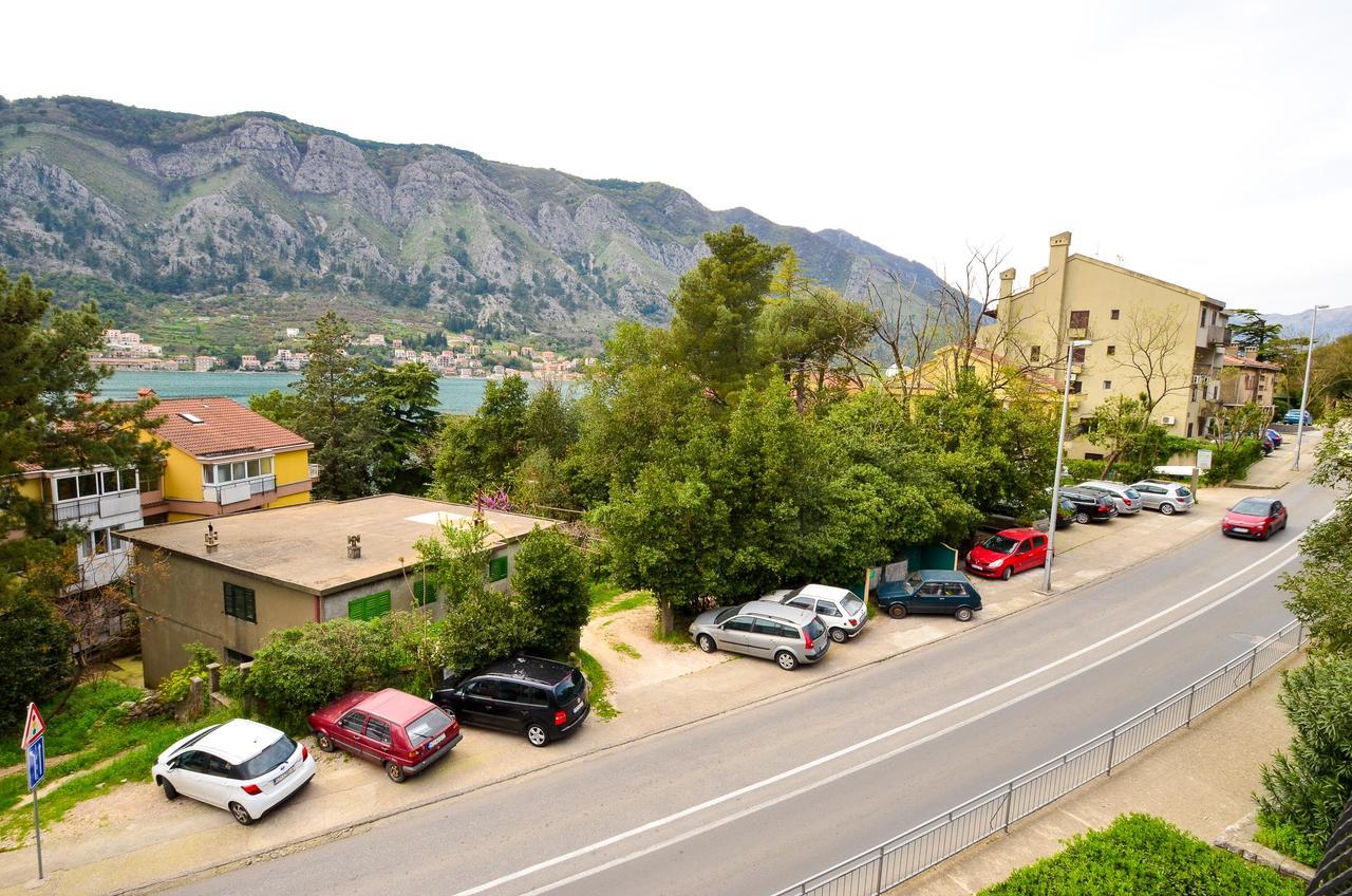 Central Apartment Kotor Exterior photo
